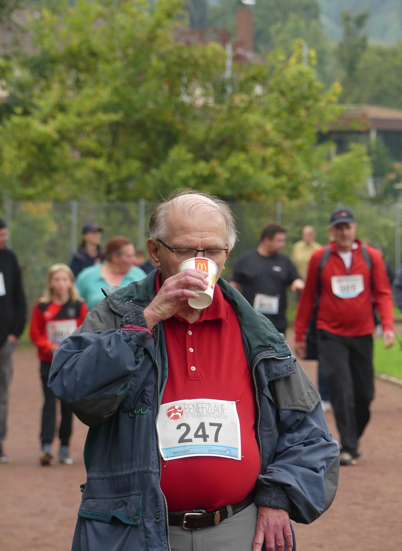 Bild vom 13. Benefizlauf im Jahr 2022. Dies ist das 113. Bild.